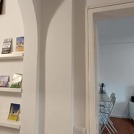 Apartment Coimbra's Gray & White *