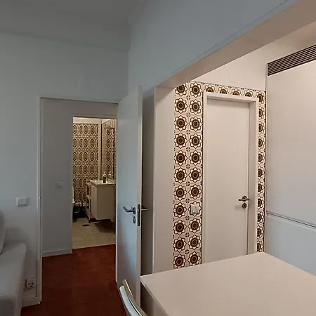 Lägenhet Coimbra's Gray & White *